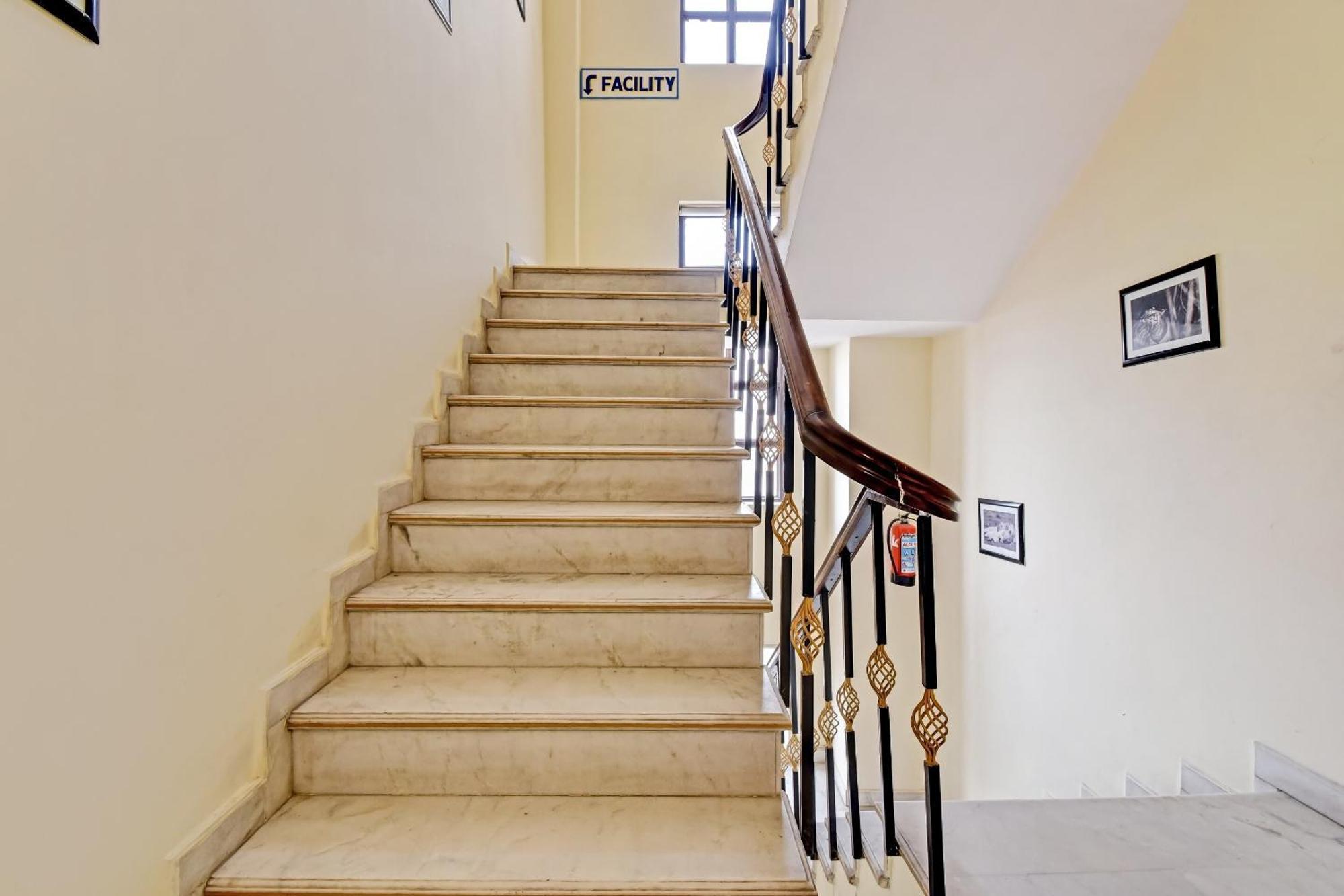 Collection O Hotel Four Boutique Kukas Zewnętrze zdjęcie