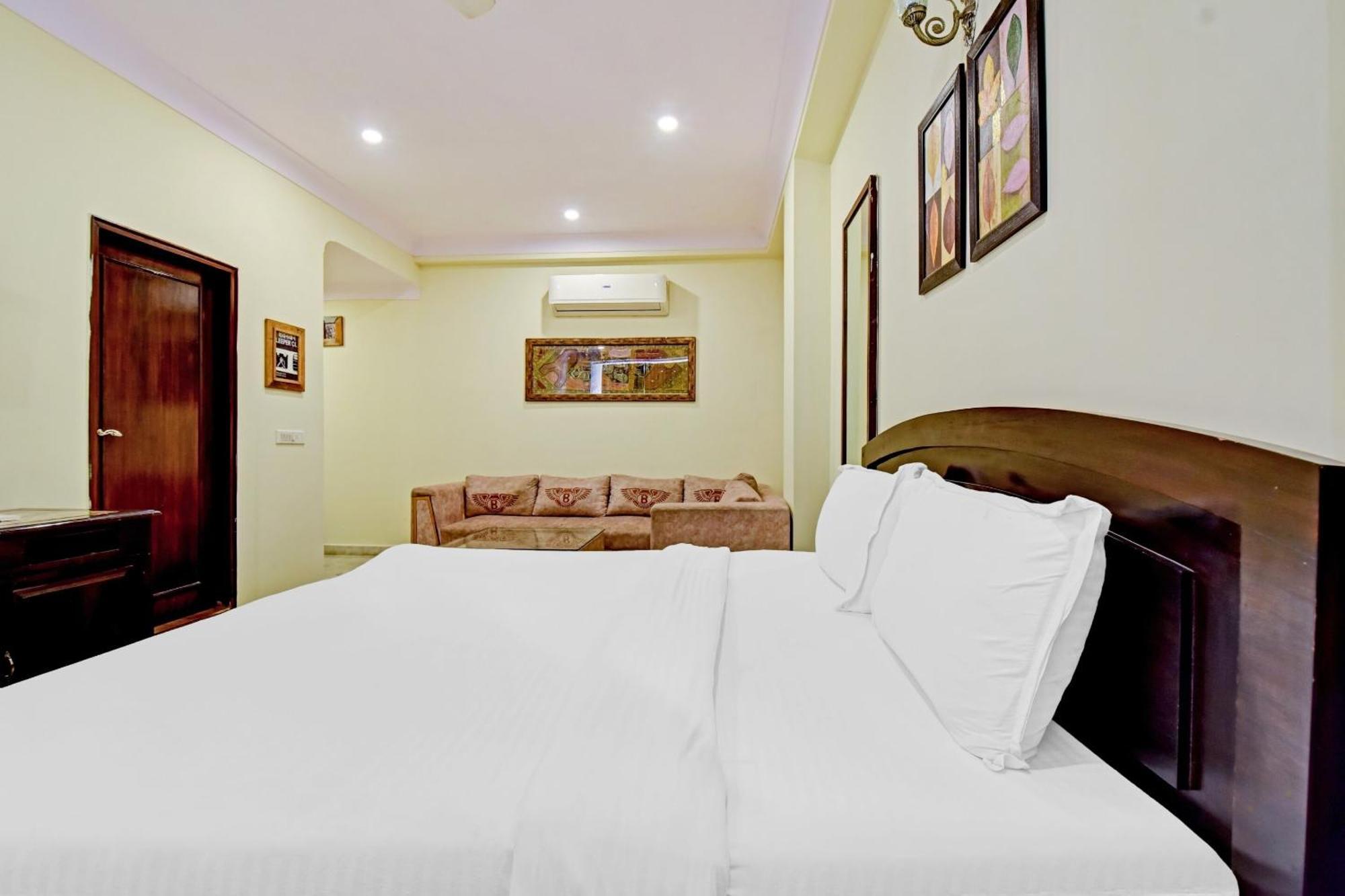 Collection O Hotel Four Boutique Kukas Zewnętrze zdjęcie